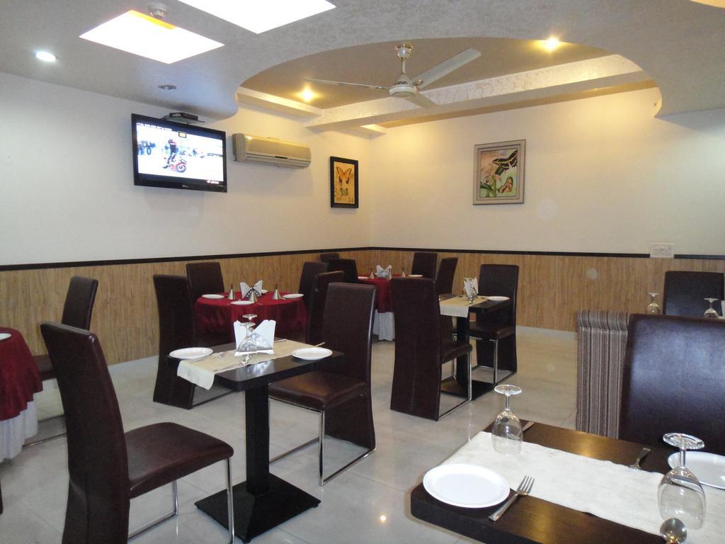 Hotel Orbit 34 Chandīgarh Εξωτερικό φωτογραφία