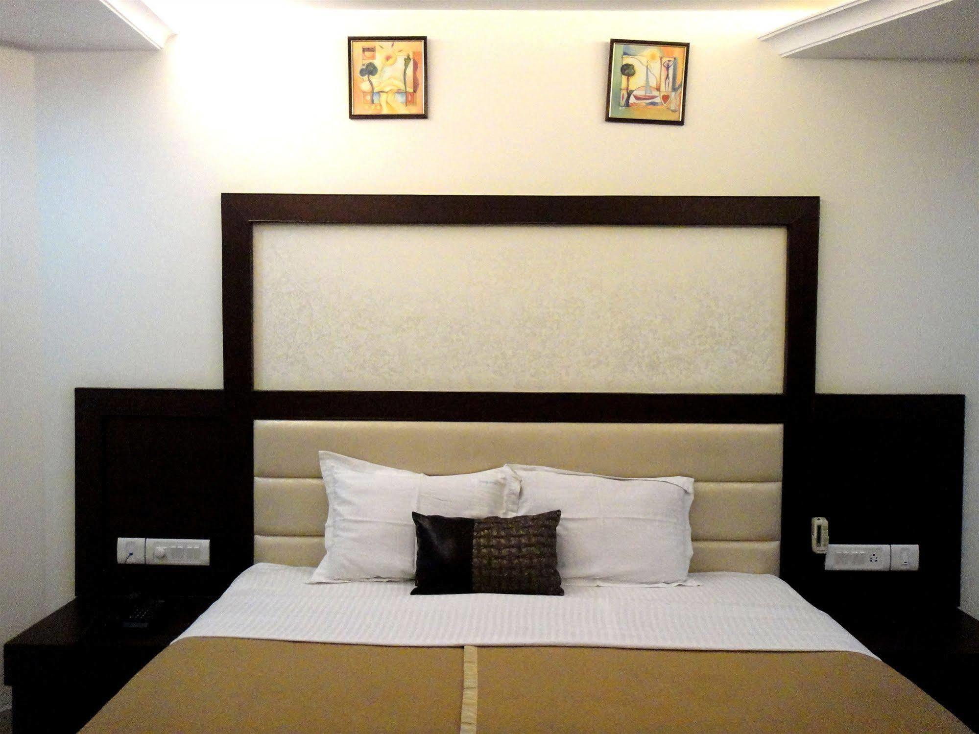 Hotel Orbit 34 Chandīgarh Εξωτερικό φωτογραφία
