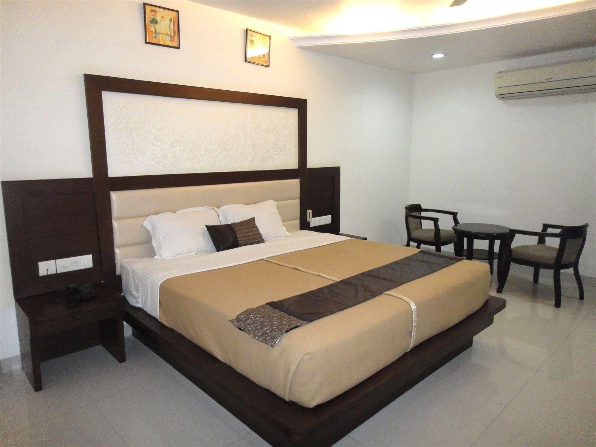 Hotel Orbit 34 Chandīgarh Εξωτερικό φωτογραφία