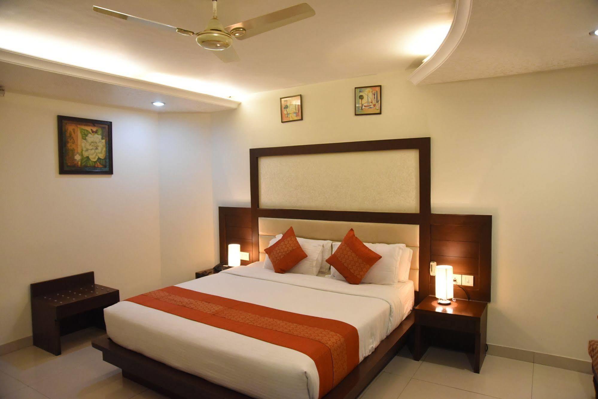 Hotel Orbit 34 Chandīgarh Εξωτερικό φωτογραφία